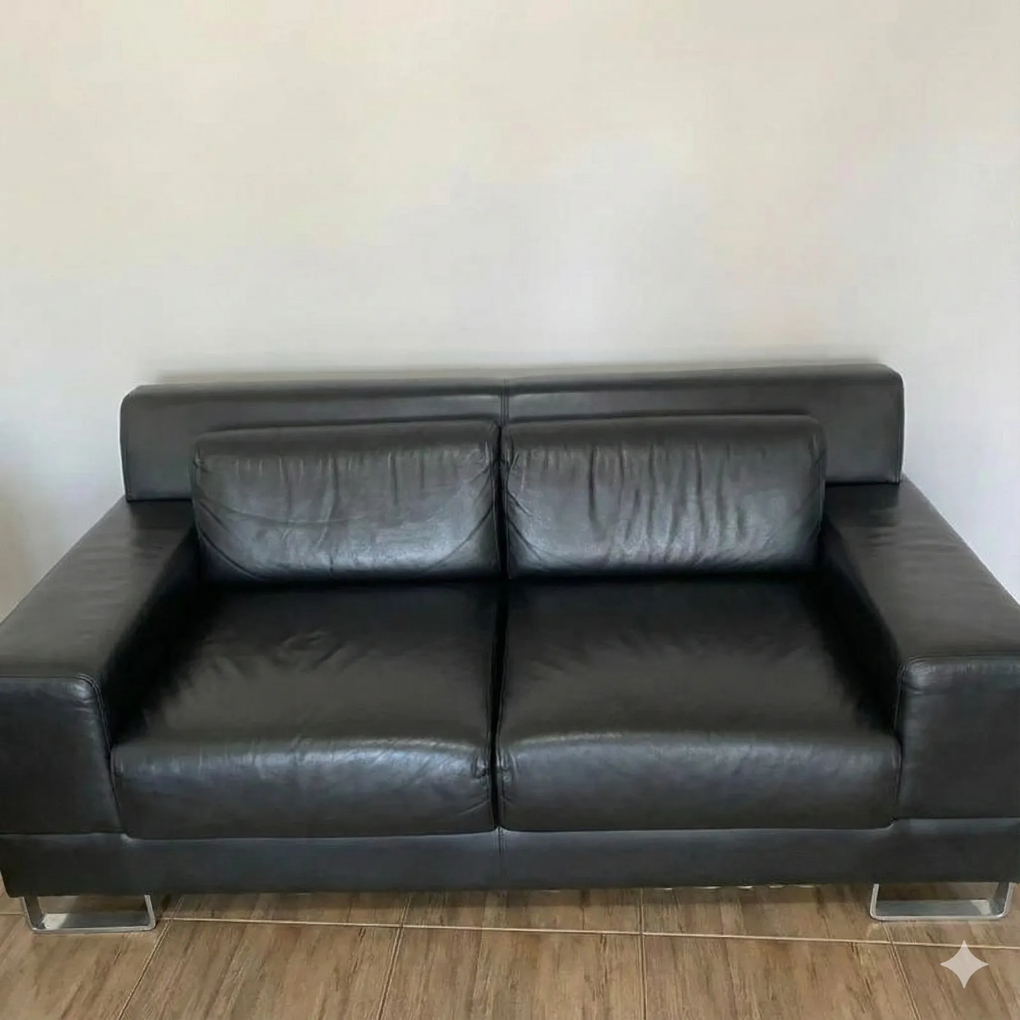 Depois: Sofá de couro